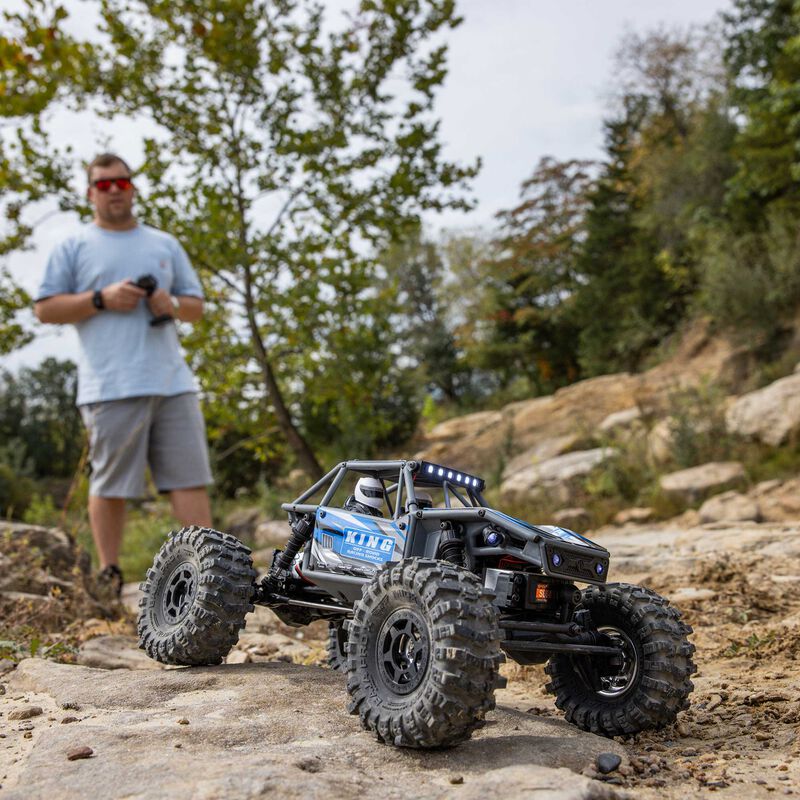 Axial 1/18 UTB18 Capra 4WS 4WD Trail Buggy RTR with Battery & Charger, Blue - Image 3