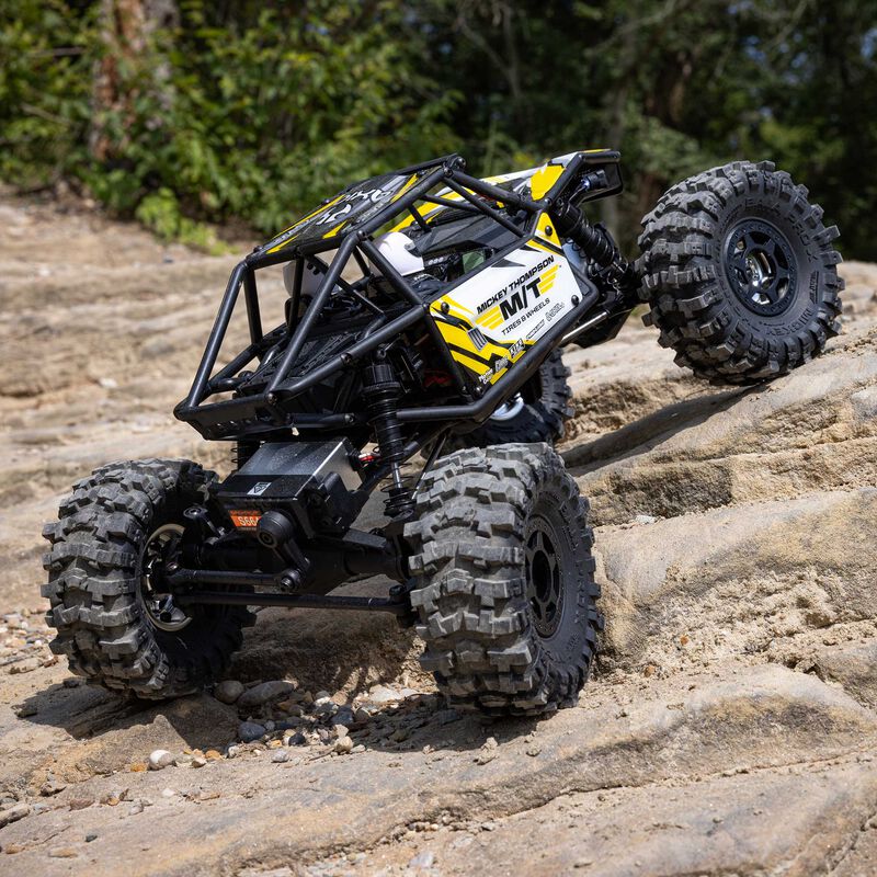 Axial 1/18 UTB18 Capra 4WS 4WD Trail Buggy RTR with Battery & Charger, Yellow - Image 3