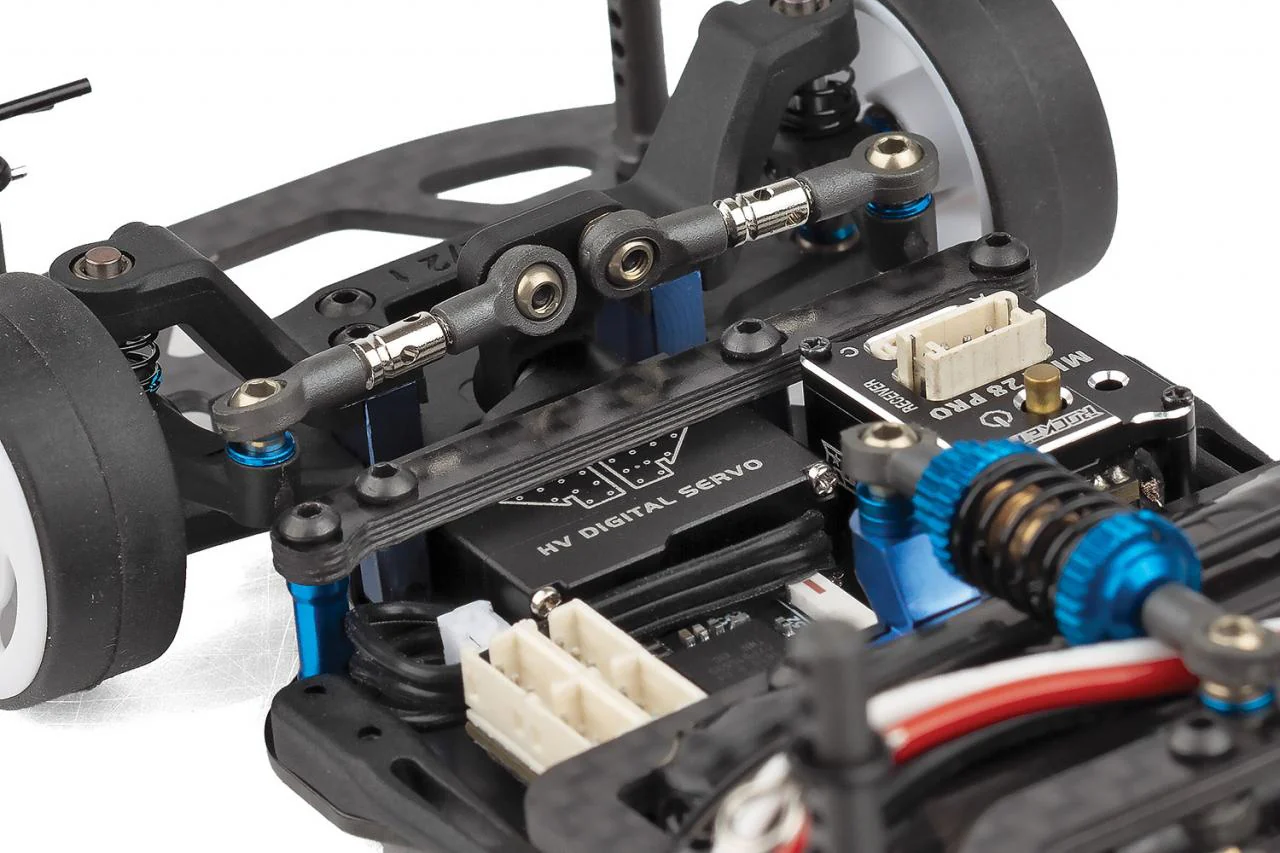 Associated RC28R Team Kit W/Body And Tires - Image 9