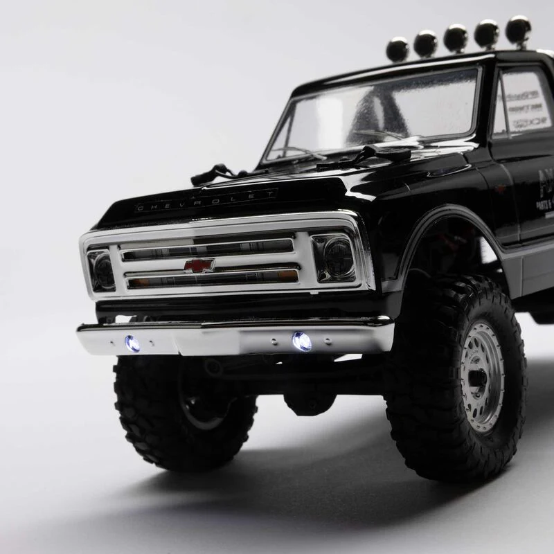 Axial 1/24 SCX24 1967 Chevrolet C10 4WD Brushed Truck RTR - Black - Image 10