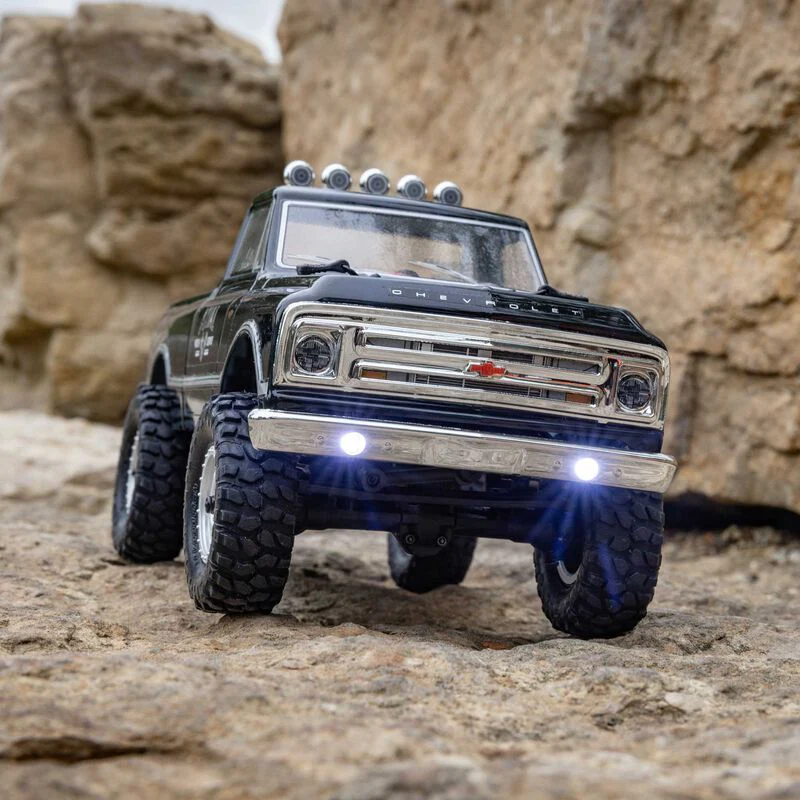 Axial 1/24 SCX24 1967 Chevrolet C10 4WD Brushed Truck RTR - Black - Image 18
