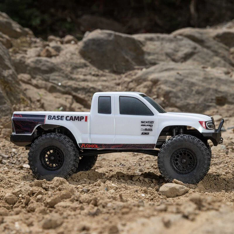 Axial 1/24 SCX24 Base Camp 4WD Rock Crawler Brushed RTR - White - Image 5