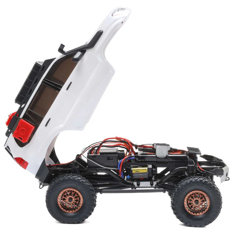 Axial 1/24 SCX24 Lexus GX 470 4X4 Rock Crawler RTR - White - Image 19