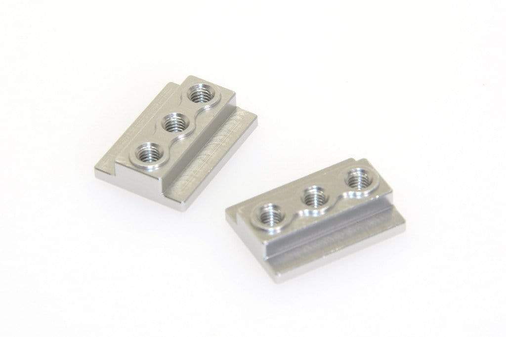 CKD0403 KAOS CNC Aluminum Chassis Rail Holding Block (silver anodized) 2pcs DL-Series