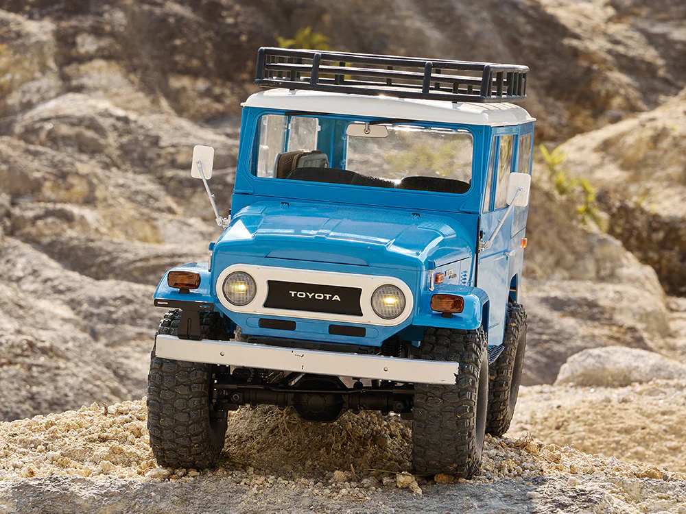 FMS 1:10 Toyota Land Cruiser FJ40 RS - BLUE - Image 7
