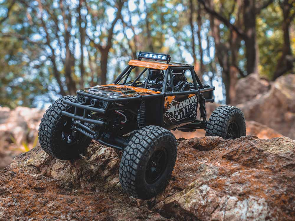 FMS 1:24 FCX24 Lemur RTR - ORANGE - Image 4