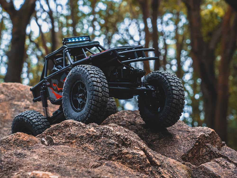 FMS 1:24 FCX24 Lemur RTR - RED - Image 4