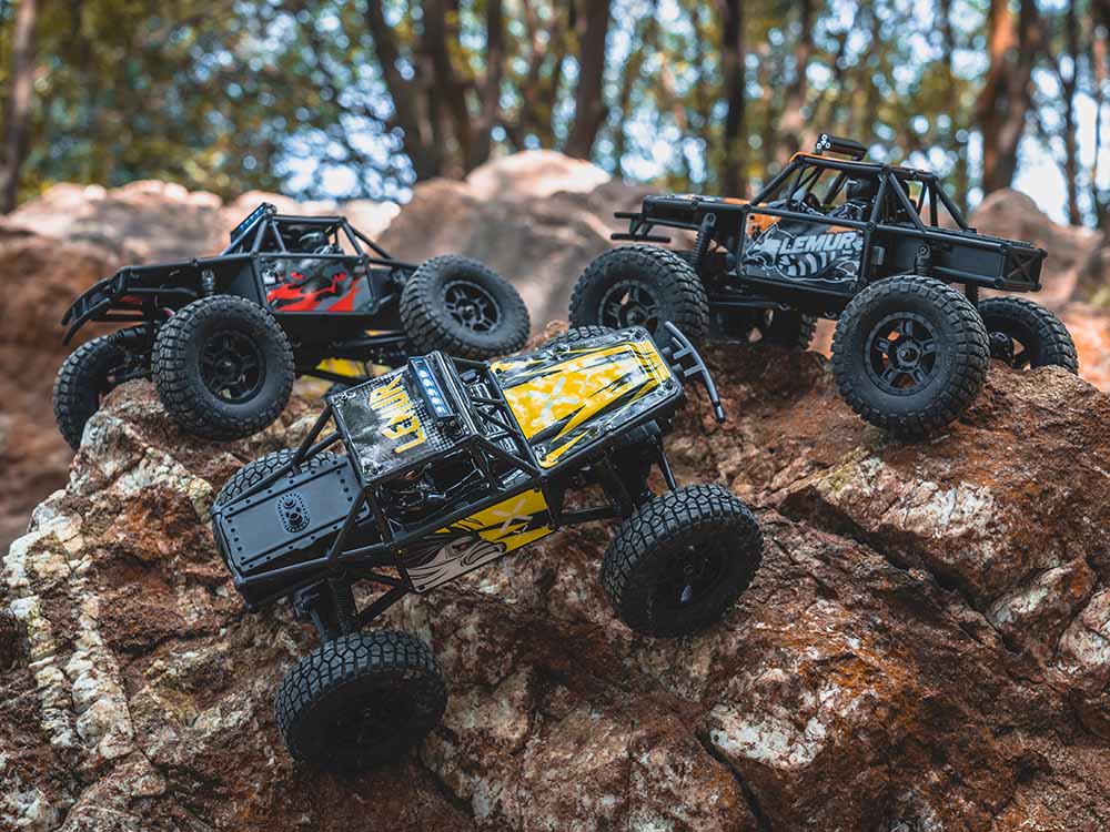 FMS 1:24 FCX24 Lemur RTR - RED - Image 6