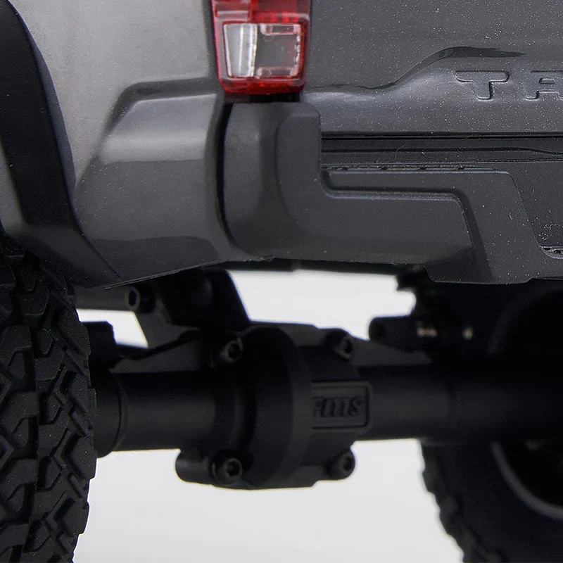 FMS 1:24 FCX24M Toyota Tacoma RTR - Image 8