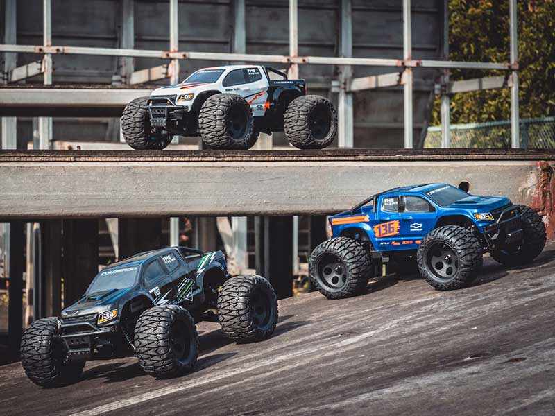 FMS 1/24 FMT24 Chevrolet Colorado Monster Truck RTR - BLUE - Image 9