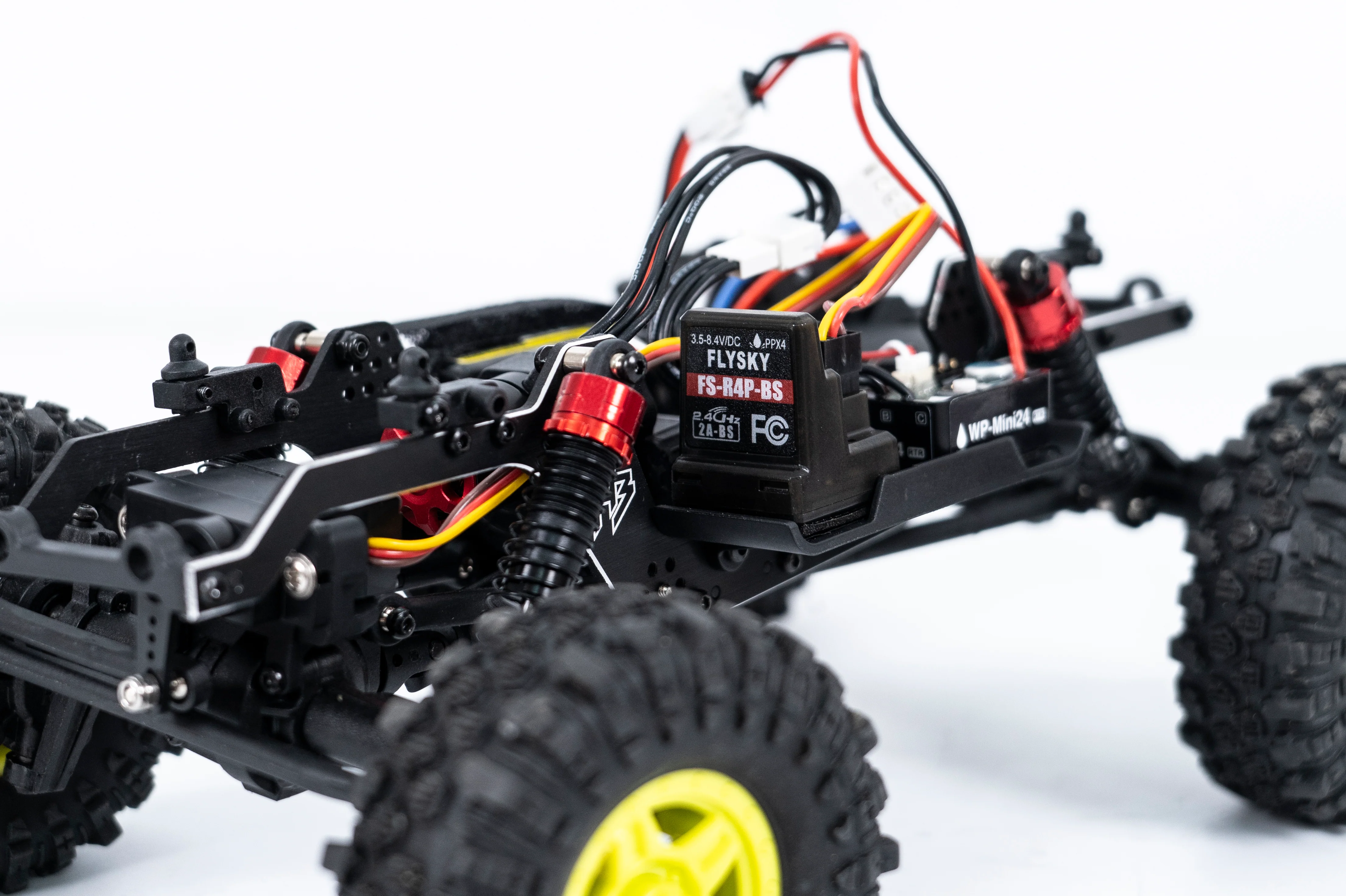 Hobby Plus 1/18 CR 18P PRO Brushless Juice Up 4X4 RTR Rock Crawler - Red - Image 15