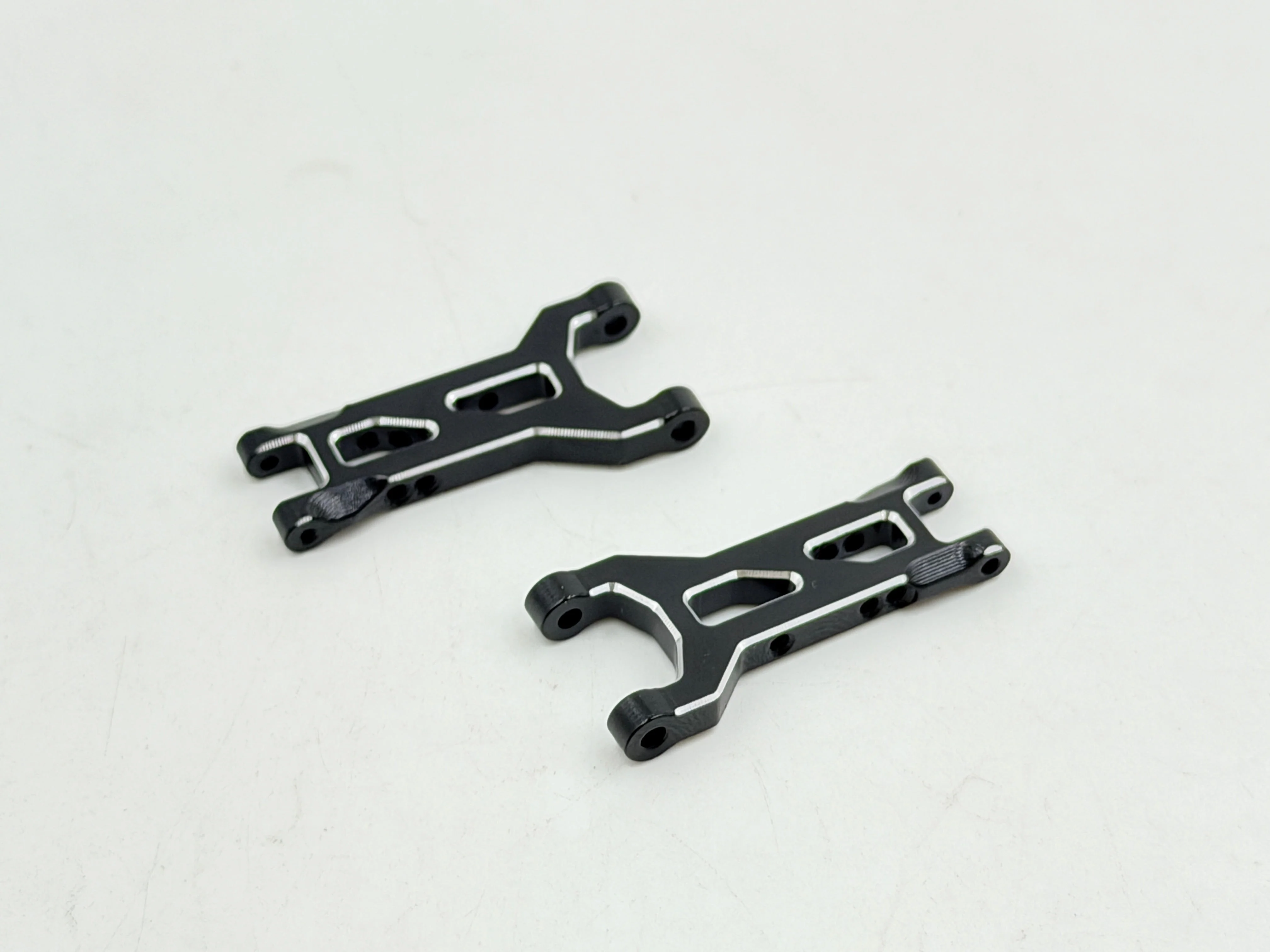 HobbyPlus Aluminum Rear Suspension Arm For Speck B