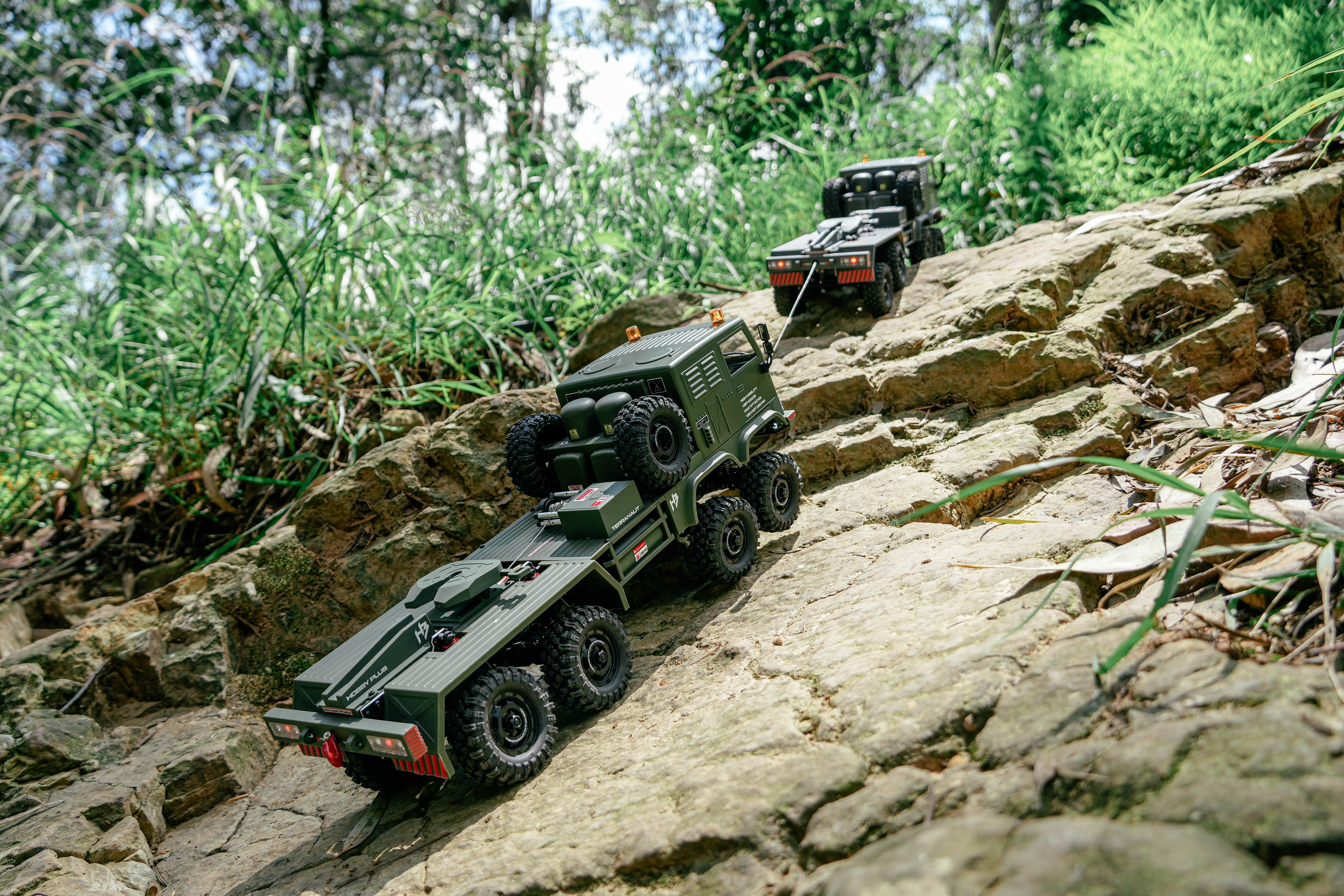 HobbyPlus CR-18P Terranaut 8X8 AWS RC Crawler - Image 38
