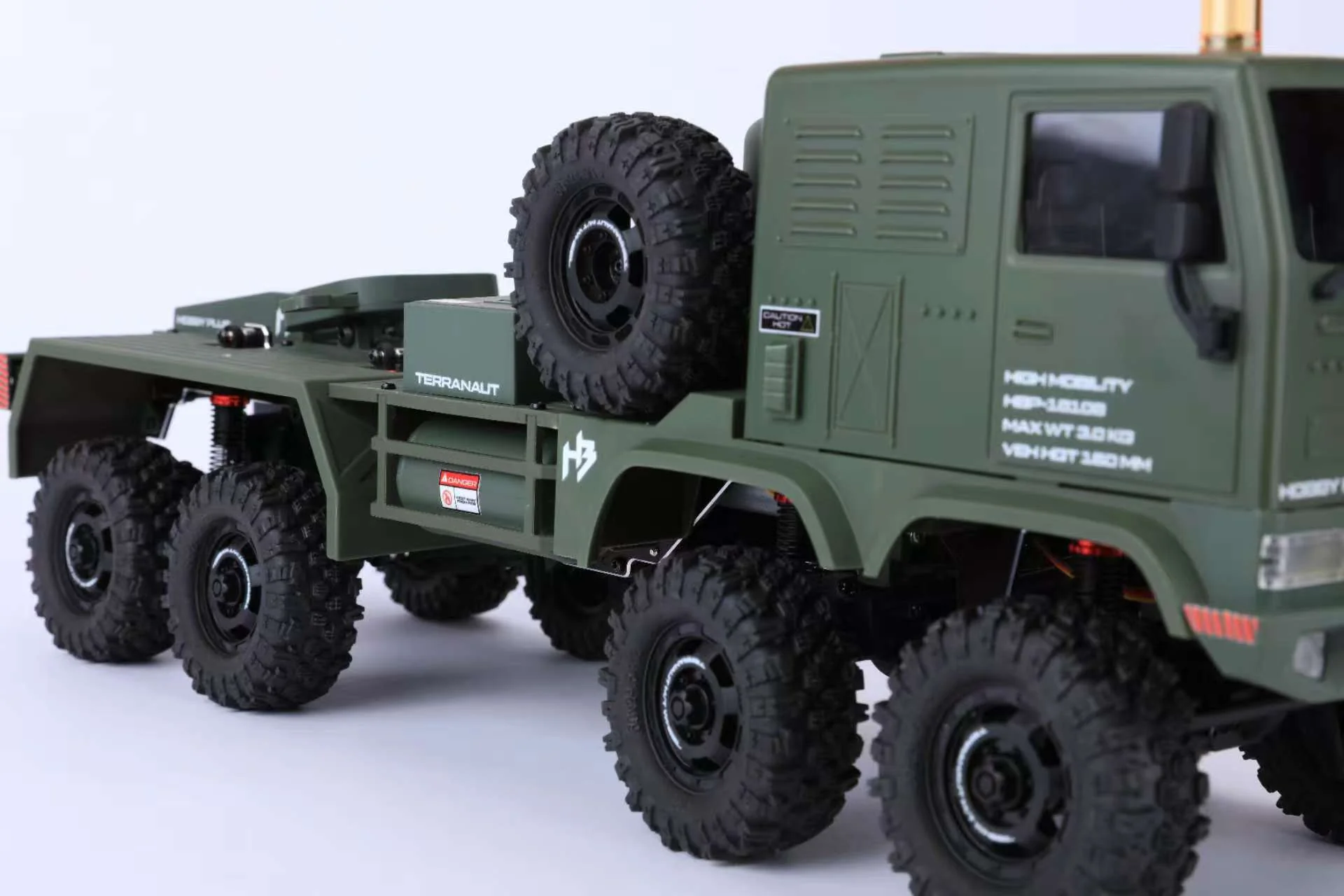 HobbyPlus CR-18P Terranaut 8X8 AWS RC Crawler - Image 7