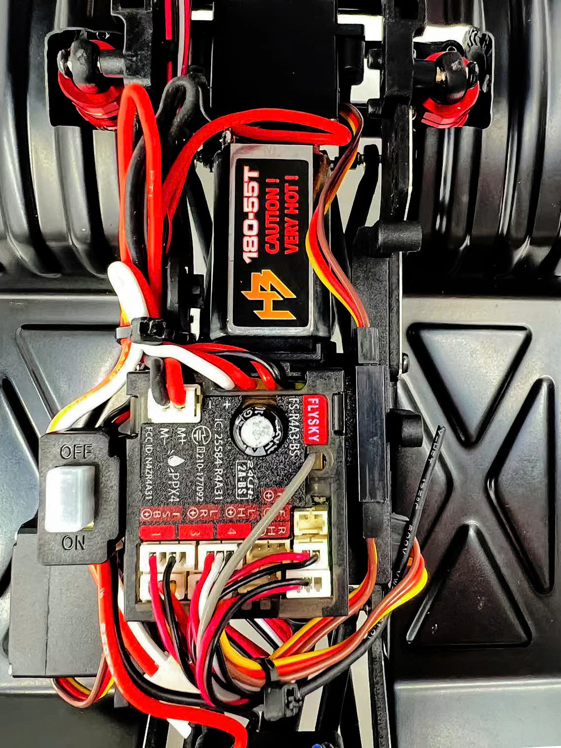HobbyPlus CR18P EVO 2 RockVan - Image 17