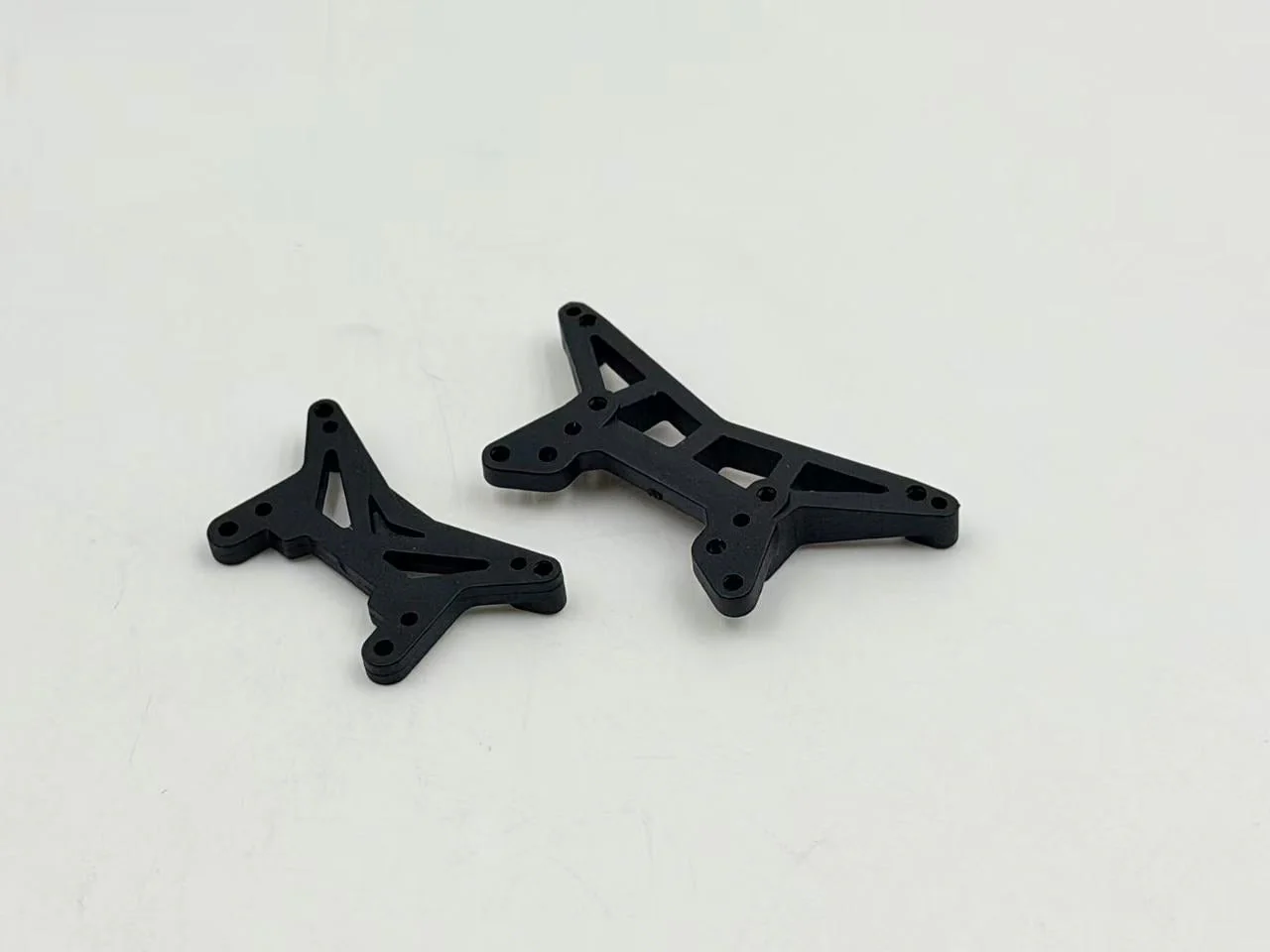 HobbyPlus Front / Rear Shock Tower - Speck B