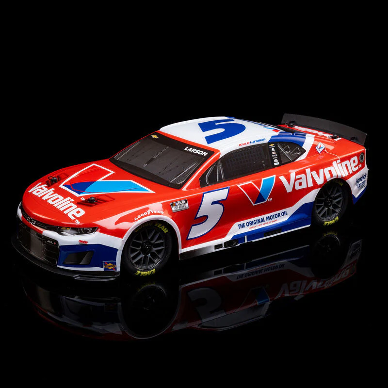 Losi 1/12 NASCAR RC Racecar Kyle Larson No. 5 Valvoline 2025 Chevrolet Camaro ZL1 2S AWD RTR Brushed On-Road (Battery & Charger Included) - Image 5