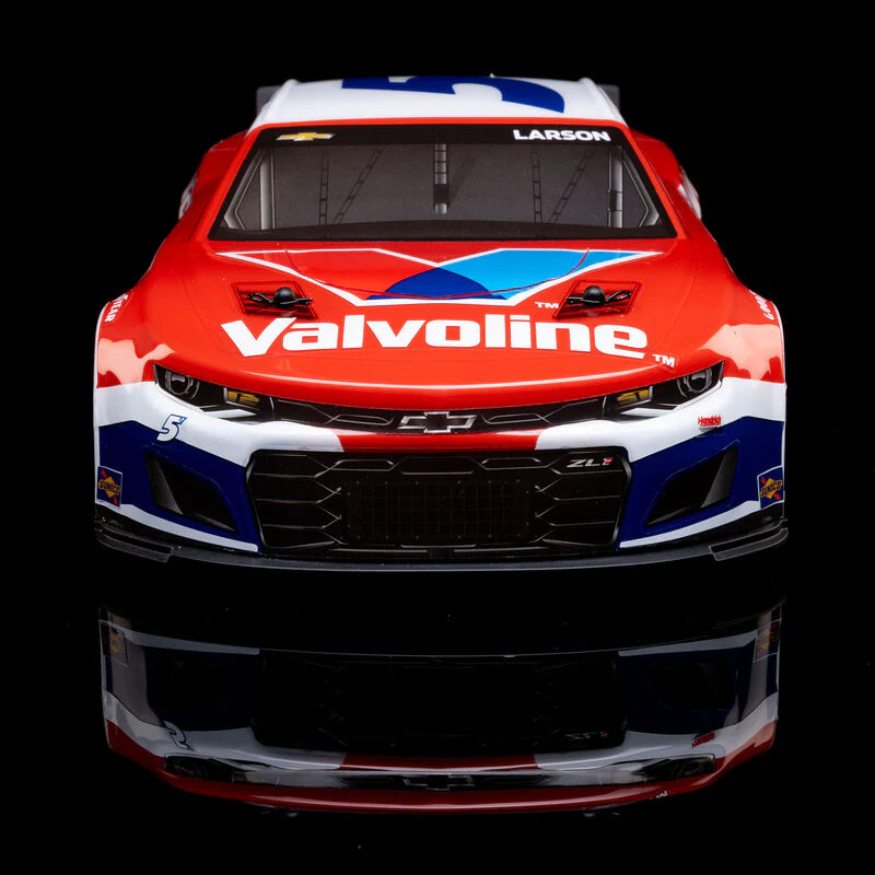 Losi 1/12 NASCAR RC Racecar Kyle Larson No. 5 Valvoline 2025 Chevrolet Camaro ZL1 2S AWD RTR Brushed On-Road (Battery & Charger Included) - Image 6