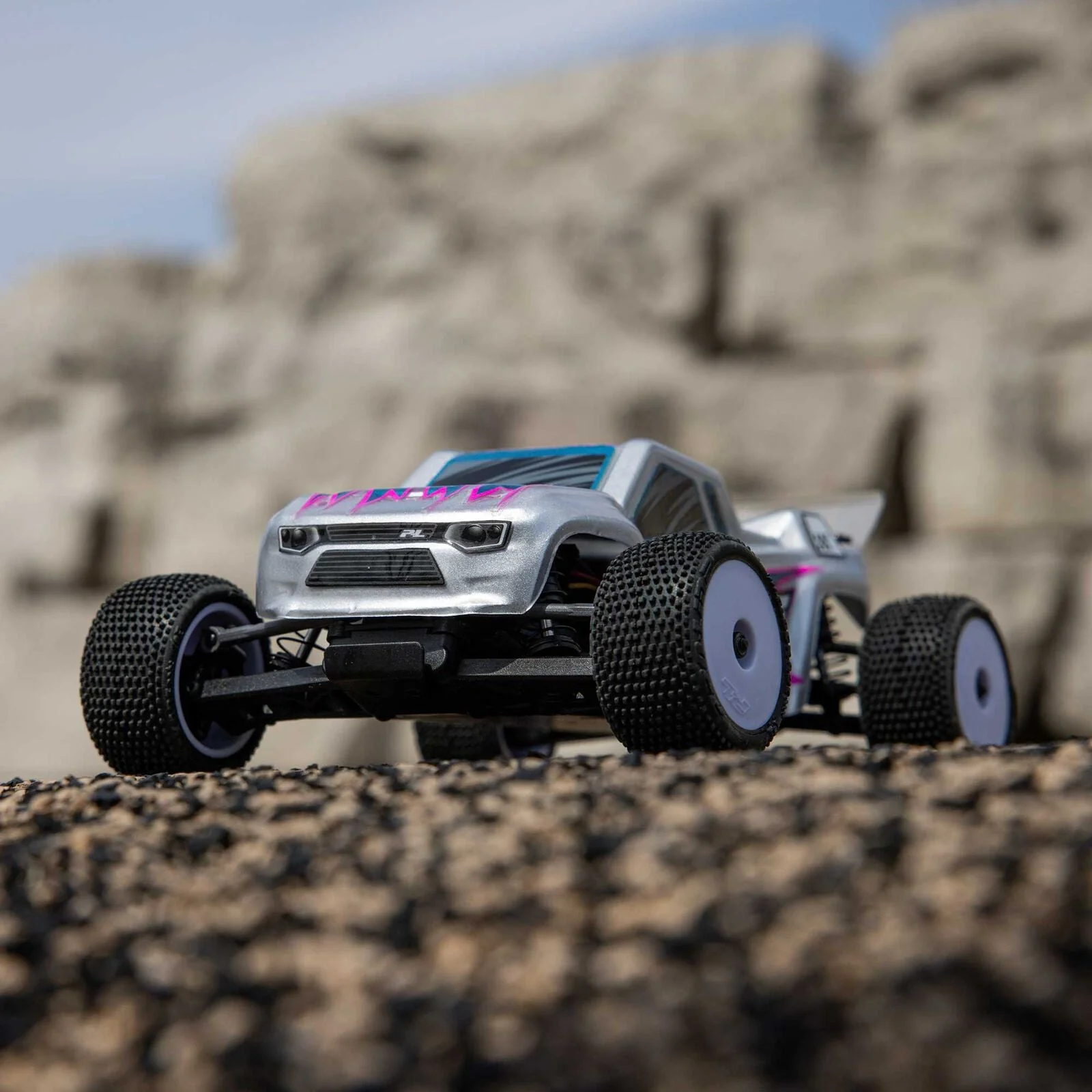 Losi 1/28 Micro-T 2S 2WD RTR Stadium Truck (Battery & Charger Included) - Silver - Image 13