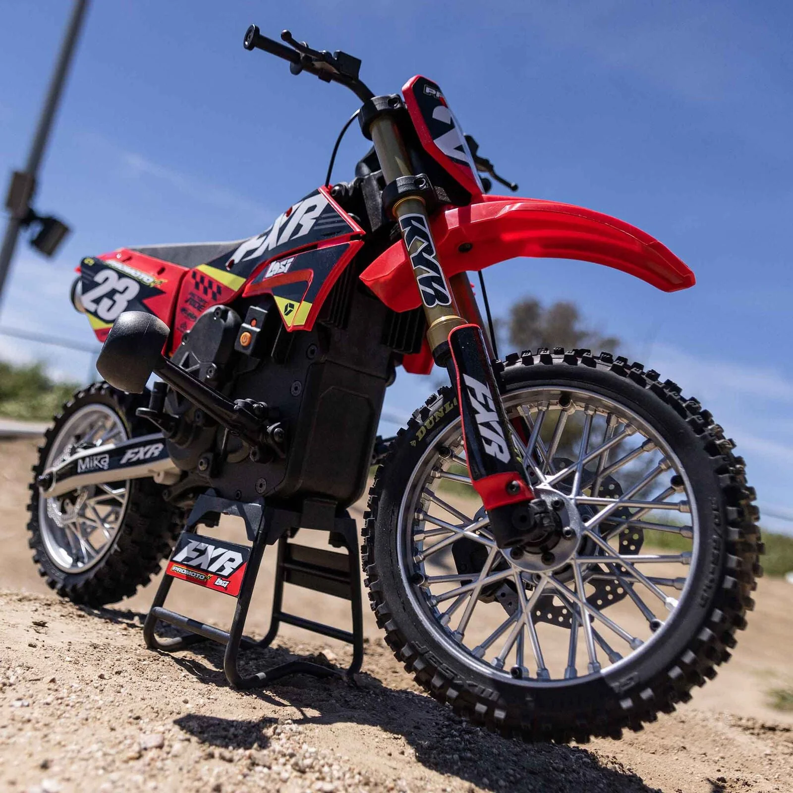 Losi 1/4 Promoto-MX Motorcycle RTR, FXR - RED - Image 14