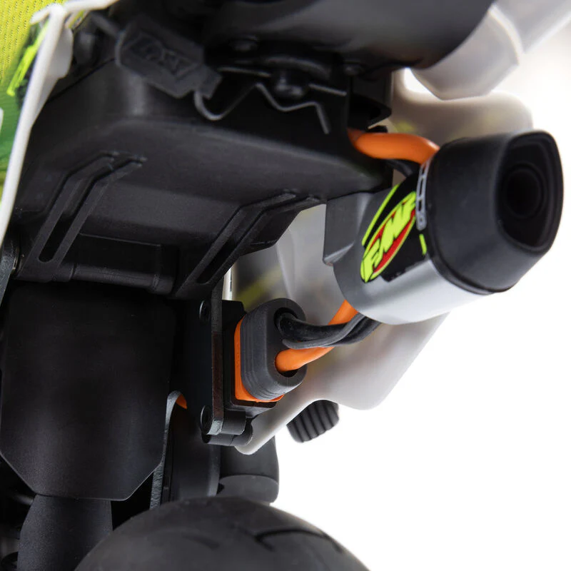 Losi 1/4 Promoto-SM FXR Supermoto Motorcycle RTR (Battery and Charger Included) - White - Image 6
