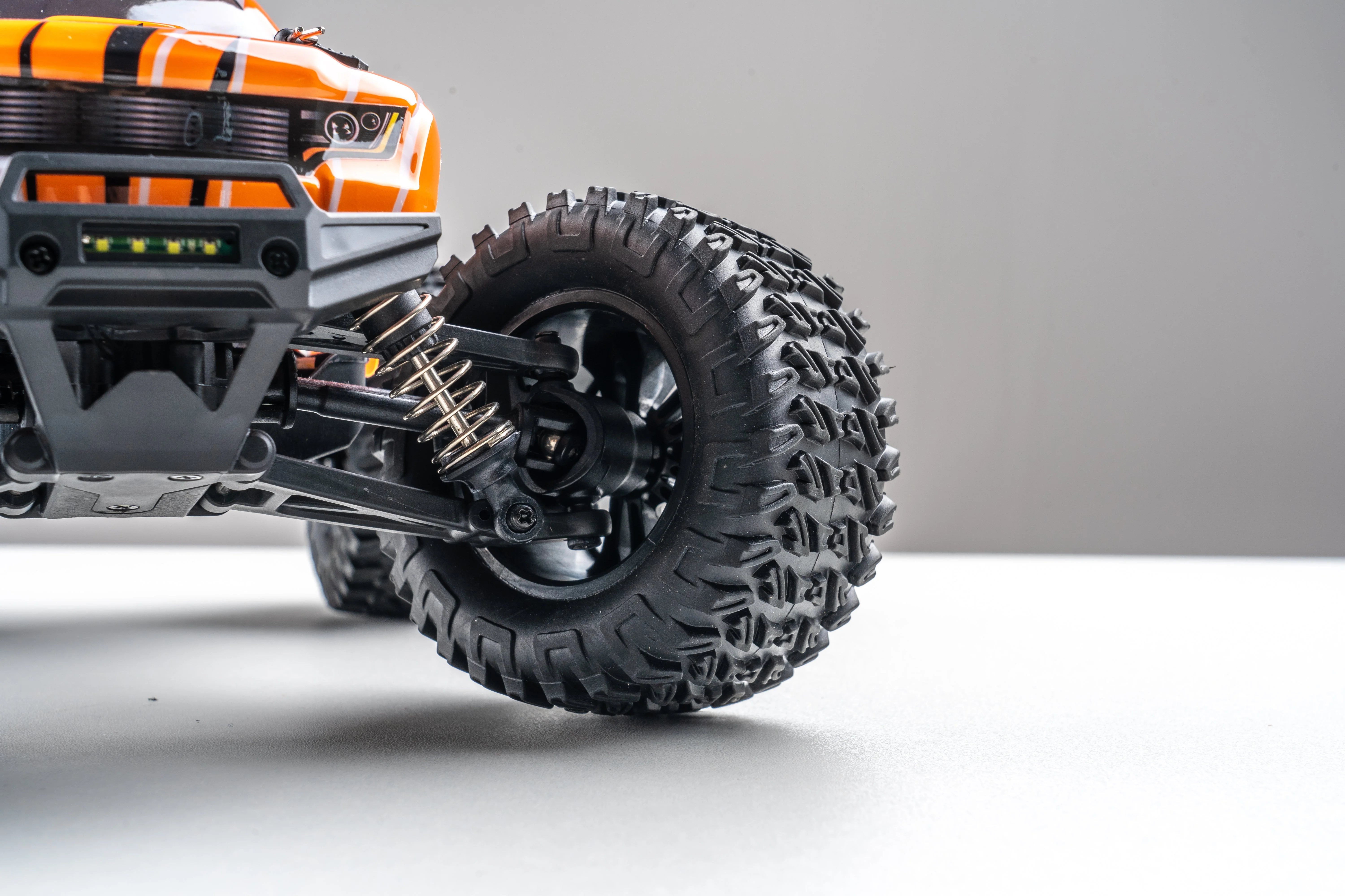 Mega RC 1/16 M-Titan Mini Monster 4x4 Truck RTR - Orange - Image 10