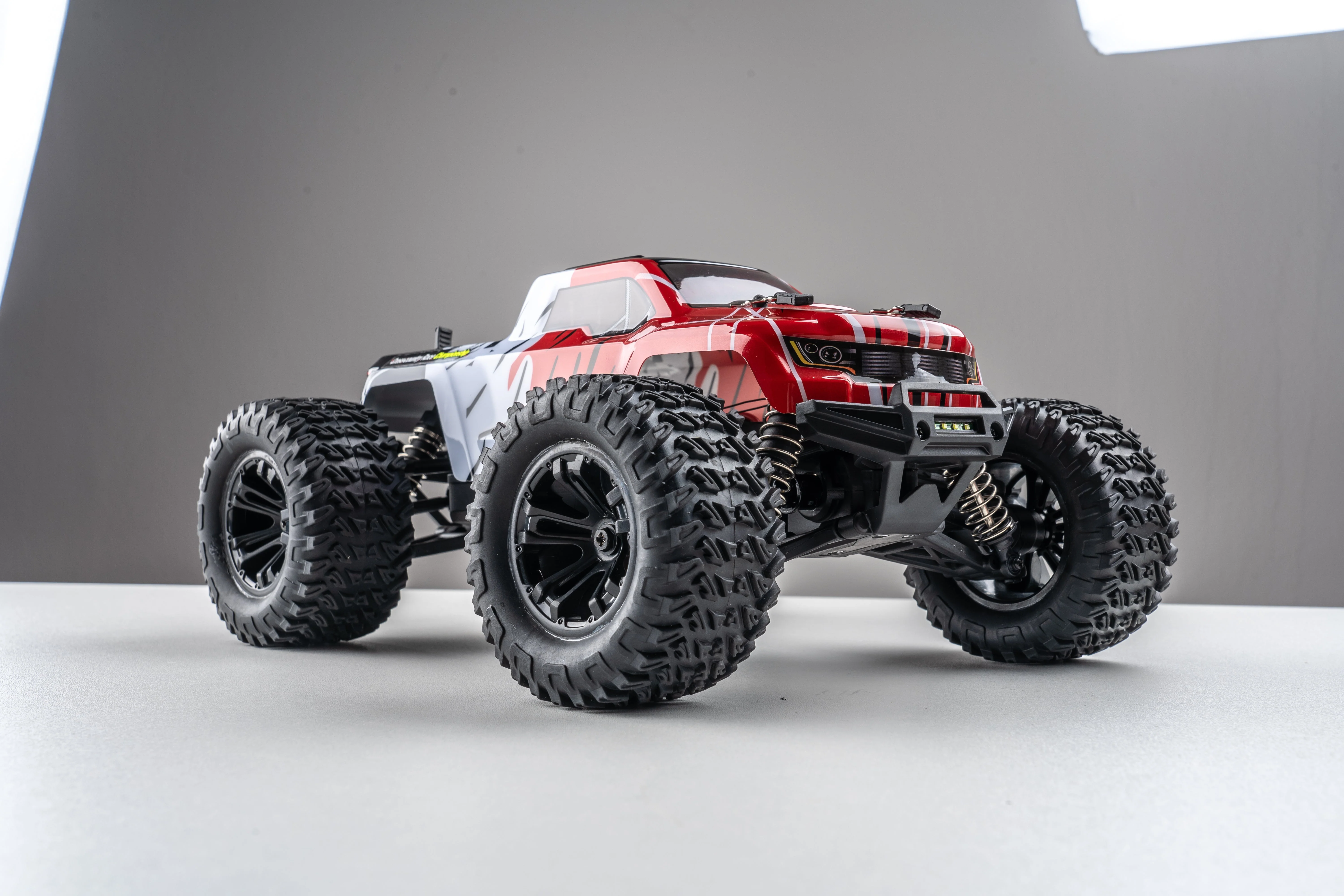 Mega RC 1/16 M-Titan Mini Monster 4x4 Truck RTR - Red - Image 4