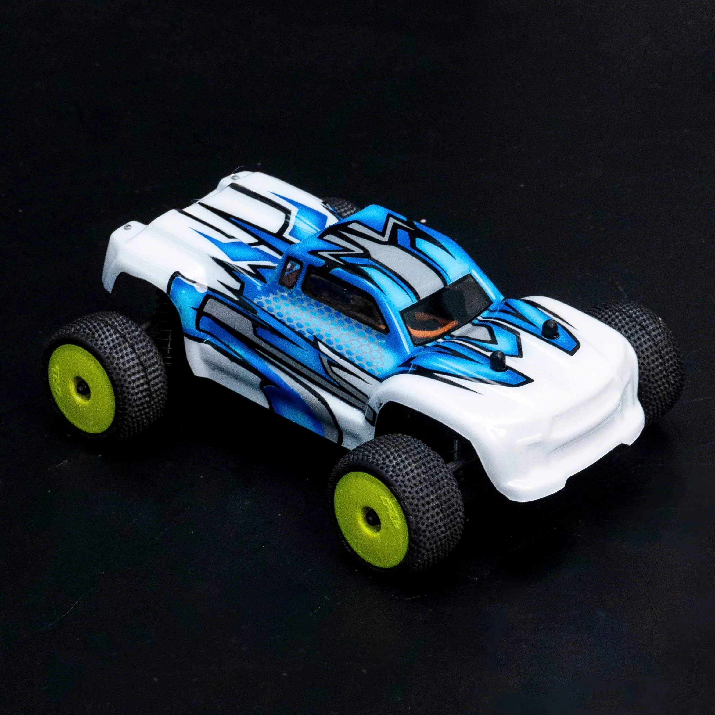 RADIANZ Micro-T Kra Airbrush Lexan Body – Drake - Image 2