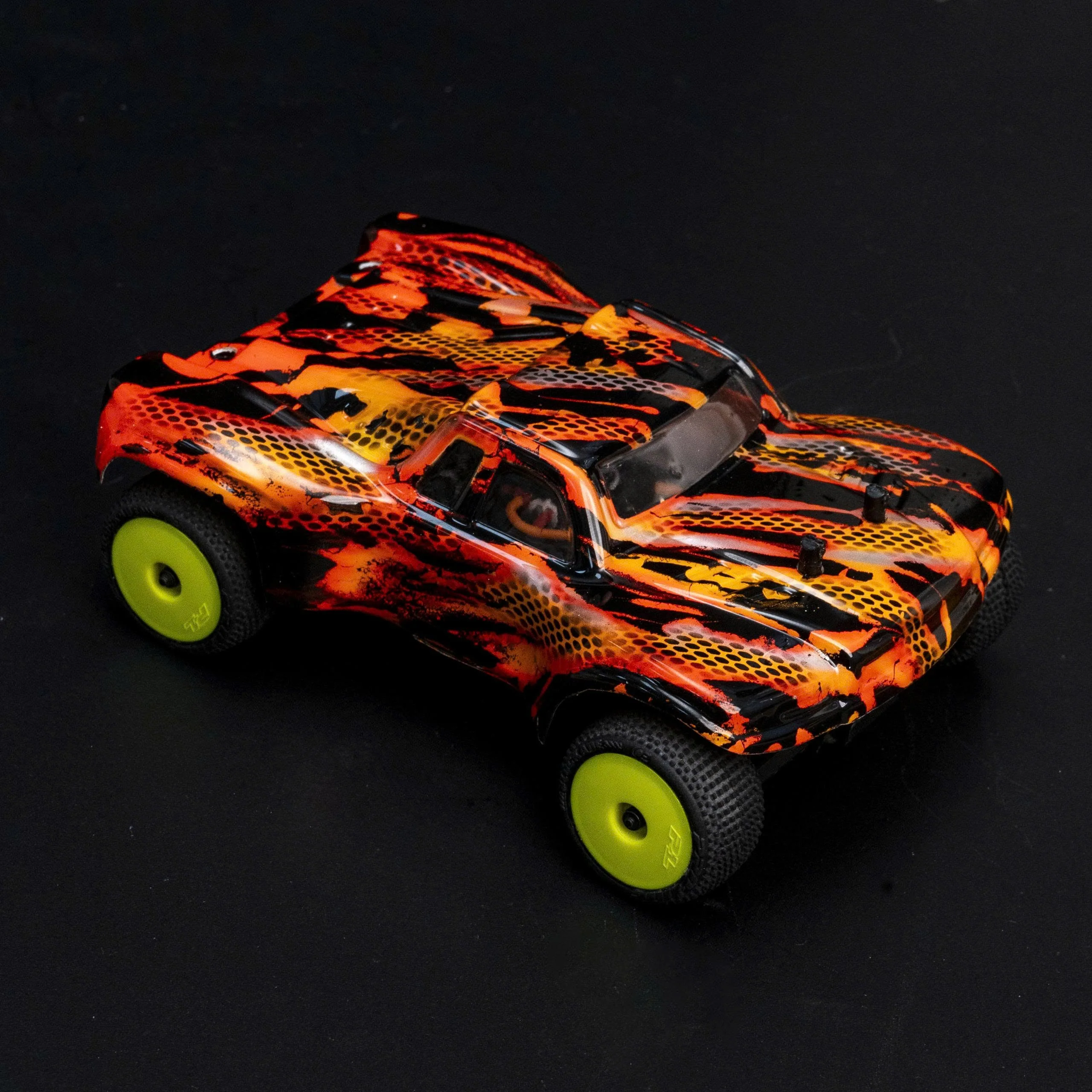 RADIANZ Micro-T SCT Airbrush Lexan Body – Oni - Image 2