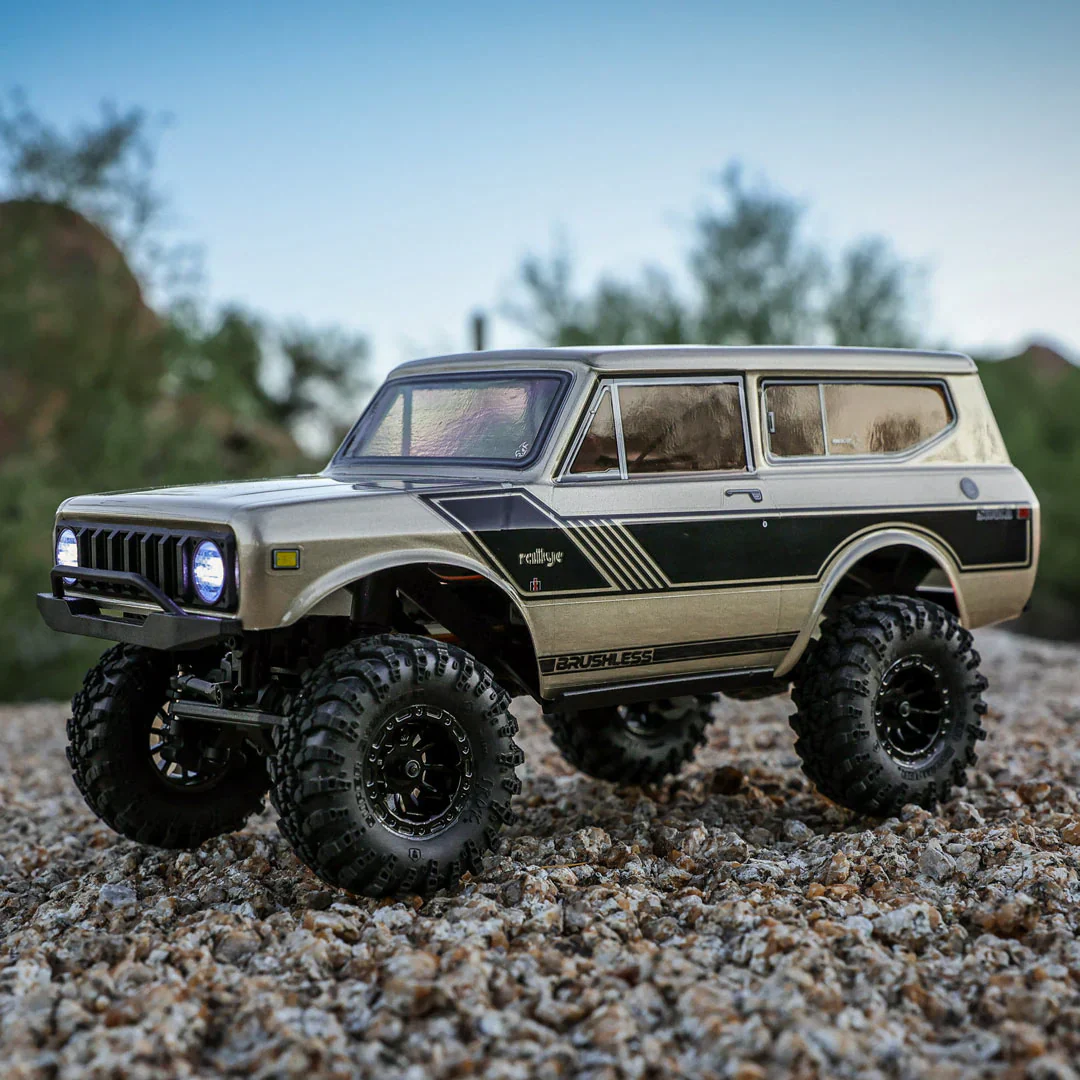 Redcat Ascent-18 International Scout II Brushless - 1/18 Scale Brushless Electric Rock Crawler - Image 18
