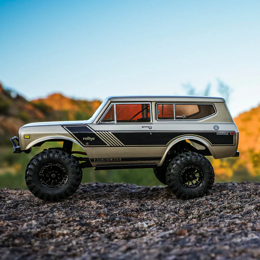 Redcat Ascent-18 International Scout II Brushless - 1/18 Scale Brushless Electric Rock Crawler - Image 19