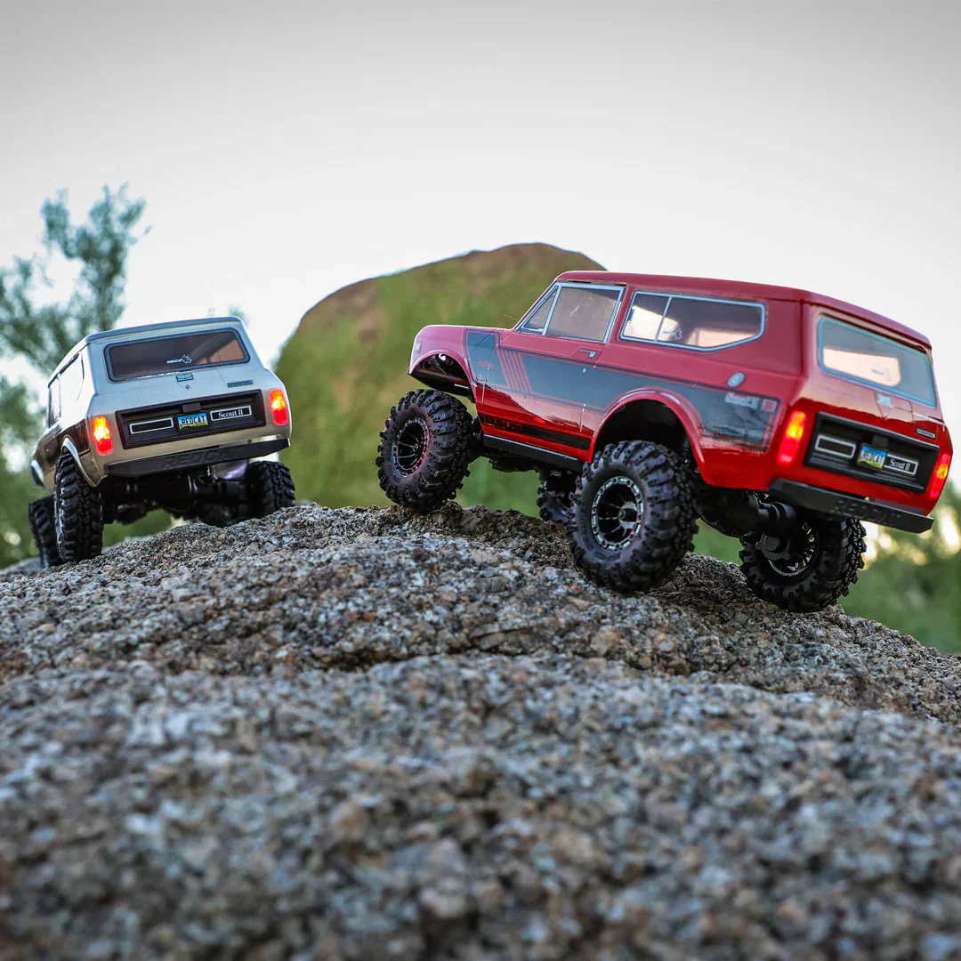 Redcat Ascent-18 International Scout II Brushless - 1/18 Scale Brushless Electric Rock Crawler - Image 20